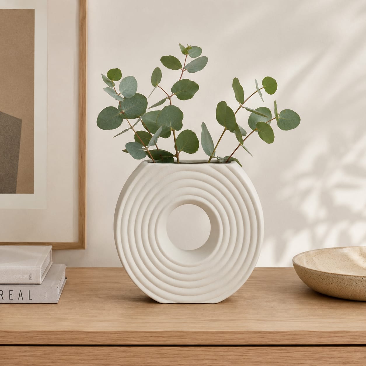 Modern Ceramic Donut Vase | 19cm