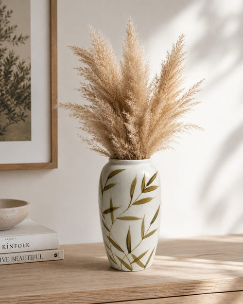 Elegant Porcelain Vase 26 cm